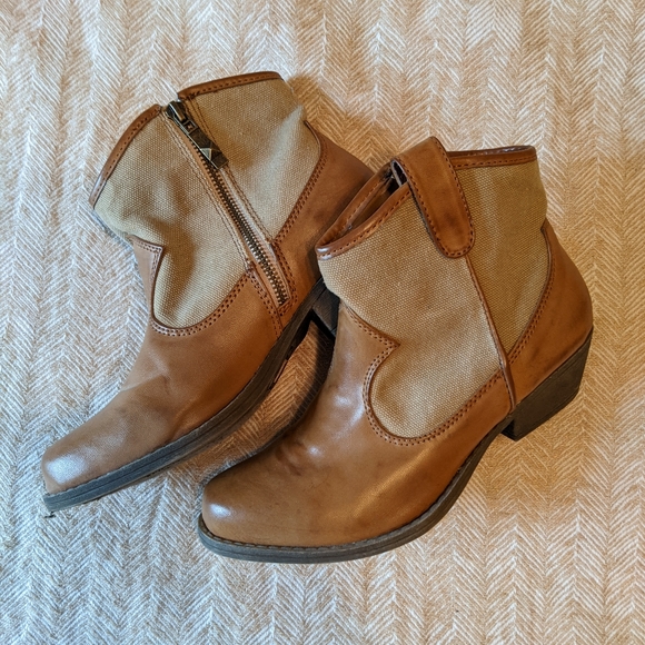 Cowboy Booties - Picture 2 of 3